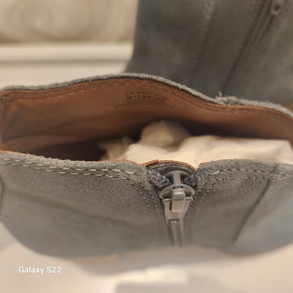 Lucky Brand "Pellyon" Grey/Blue Leather Booties. NWT. Size 8.5 - Picture 5 of 12